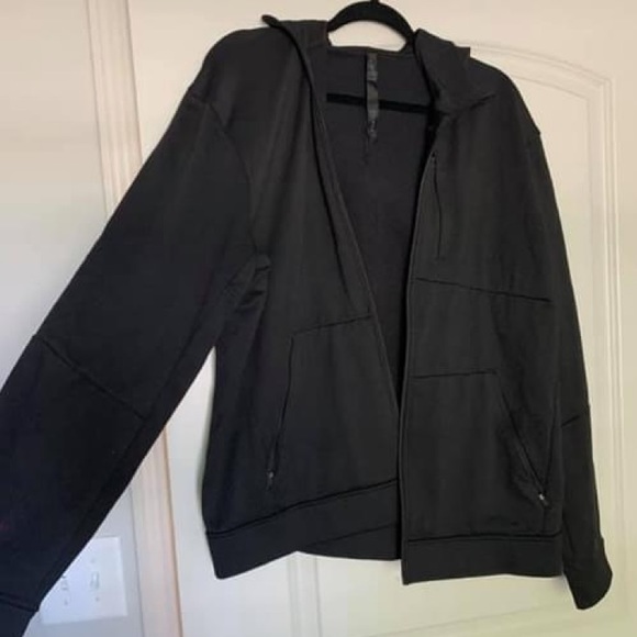 Men’s LuLu Lemon Jacket - Picture 2 of 3